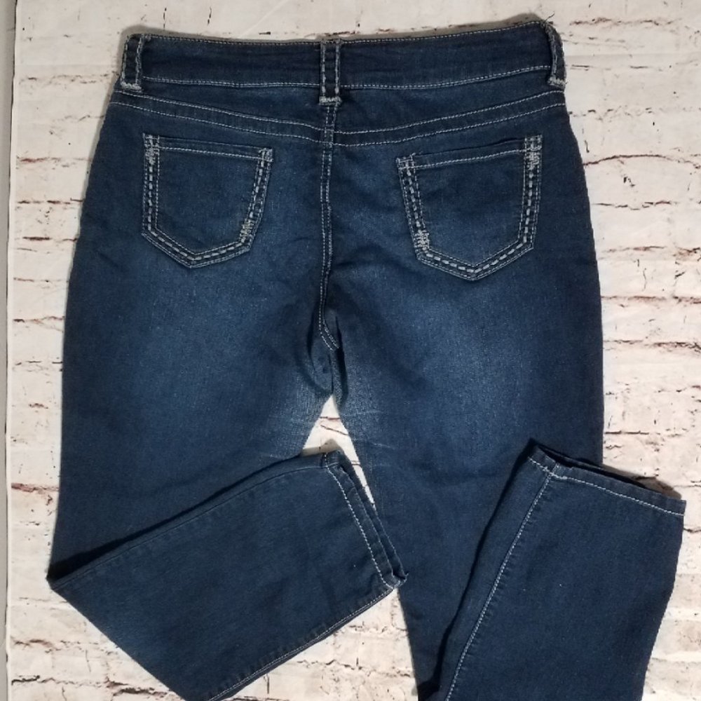 Maurices Jeans, Large Short - Picture 5 of 5